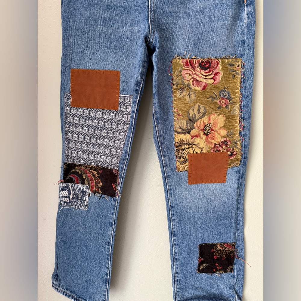 We the Free | Poppy Patch Straight Leg Jeans | 27 | Stillwater Indigo - Picture 4 of 8